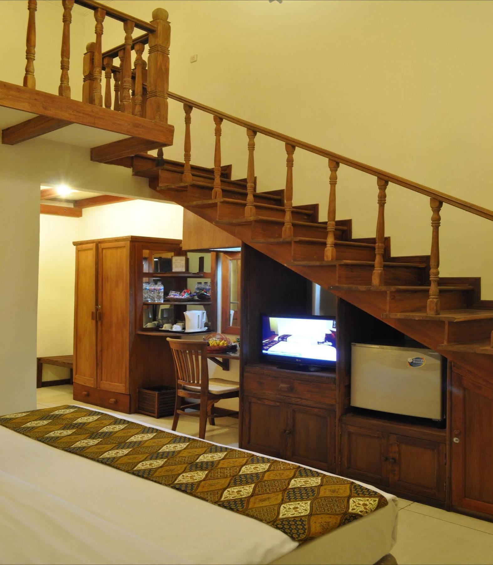 Bukit Daun Hotel And Resort Kediri  Exterior foto
