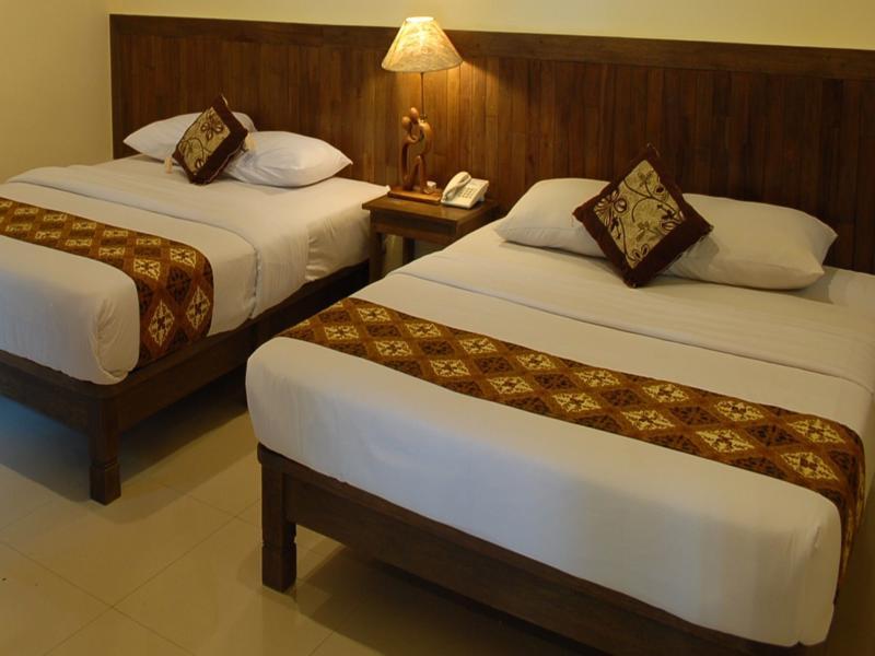 Bukit Daun Hotel And Resort Kediri  Exterior foto